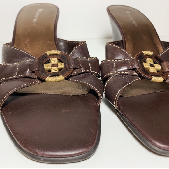 etienne aigner wedges